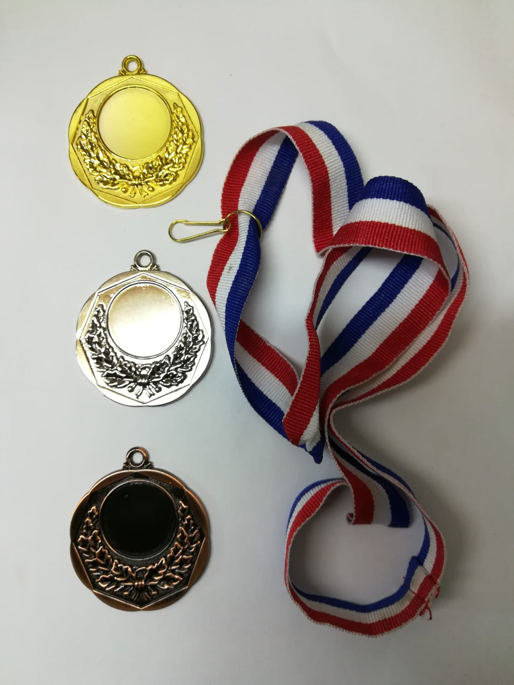 Medallas  Laurel con cinta tricolor